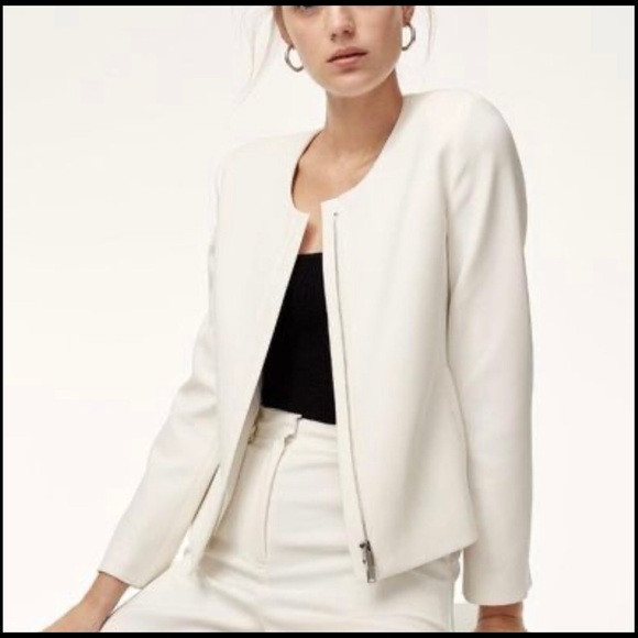 Aritzia Babaton Thanos Blazer - Never Worn - Picture 5 of 7